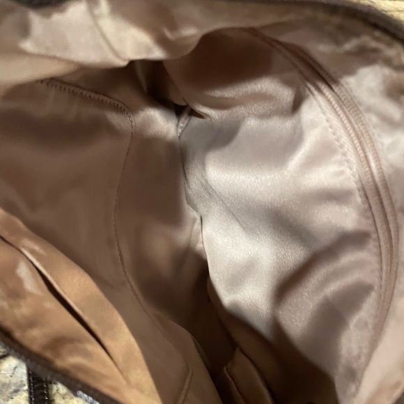 Coach small brown patent leather bag - Picture 7 of 9